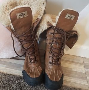 UGG Lace-up Adirondack Boots